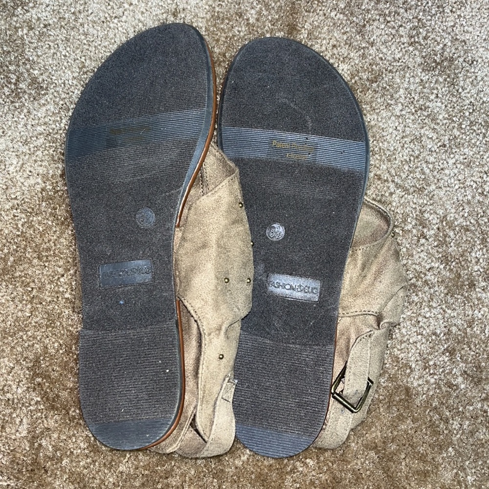Fashion Bug Sandals - Picture 2 of 2
